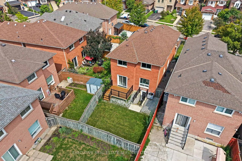 45 Sahara Brampton,ON L6R 1P3 — Photo 44