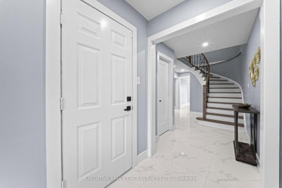 45 Sahara Trail • Brampton, ON photo 7