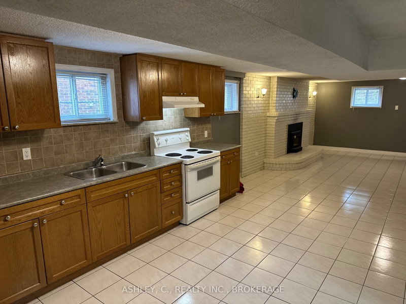 BSMT - 2546 Palisander Avenue