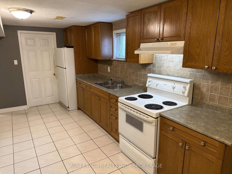 BSMT - 2546 Palisander Avenue