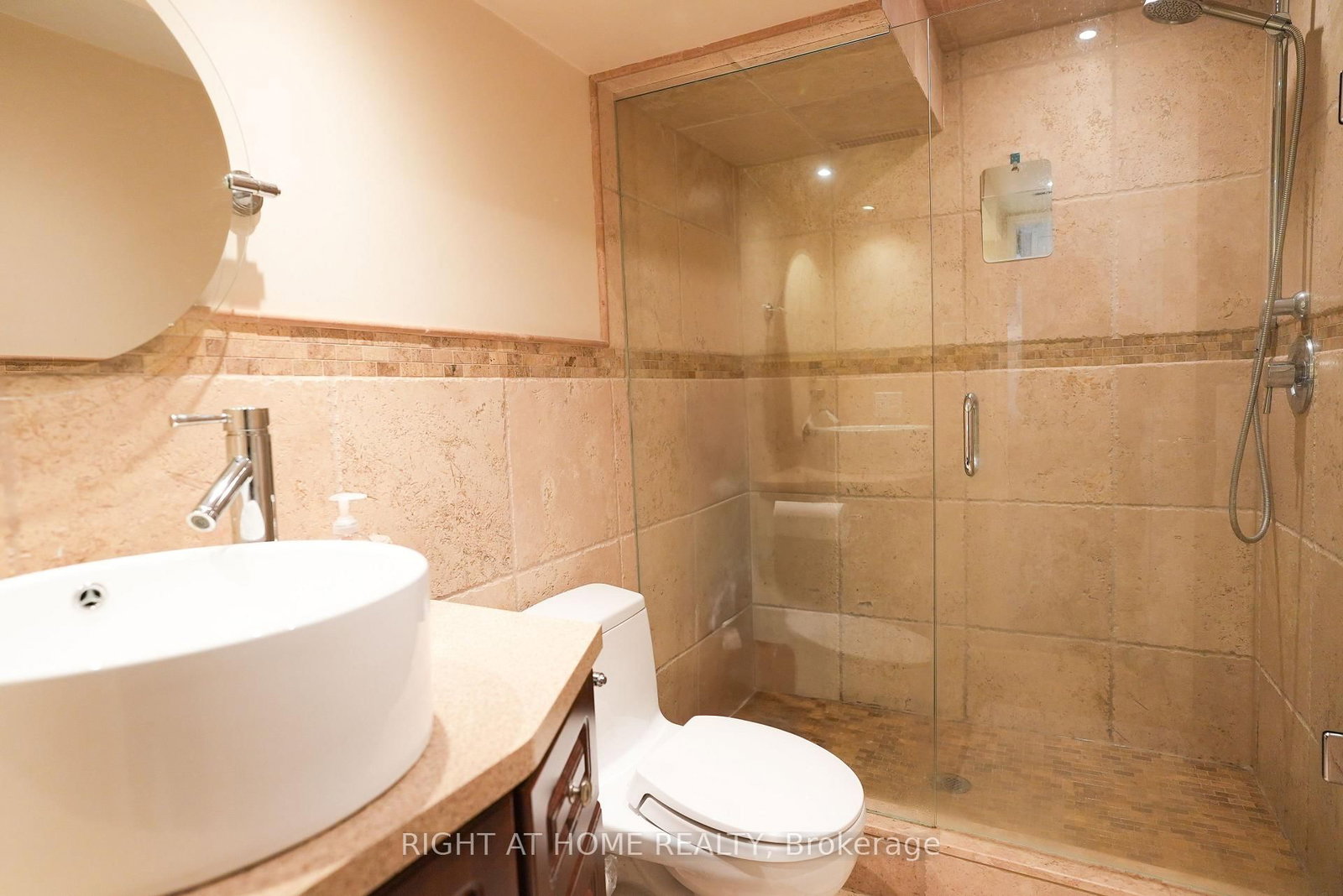 1266 Lakeview Drive • Oakville, ON photo 33