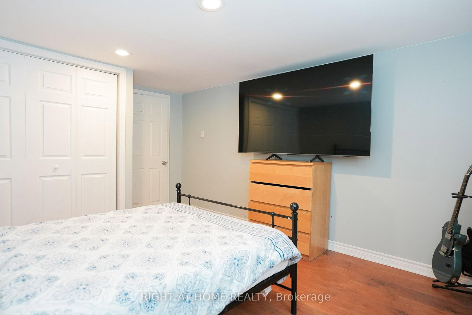 1266 Lakeview Drive • Oakville, ON photo 39