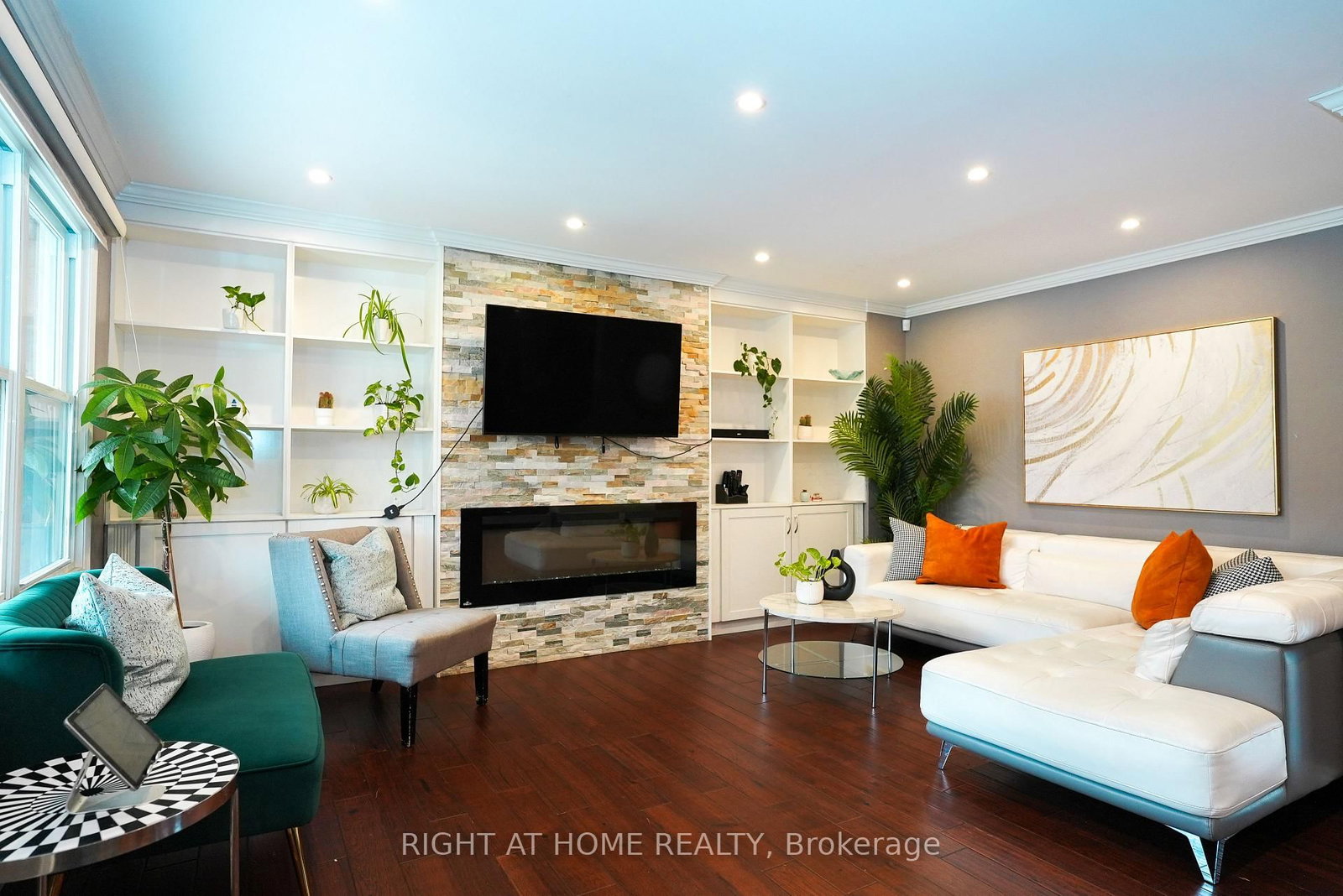 1266 Lakeview Drive • Oakville, ON photo 5