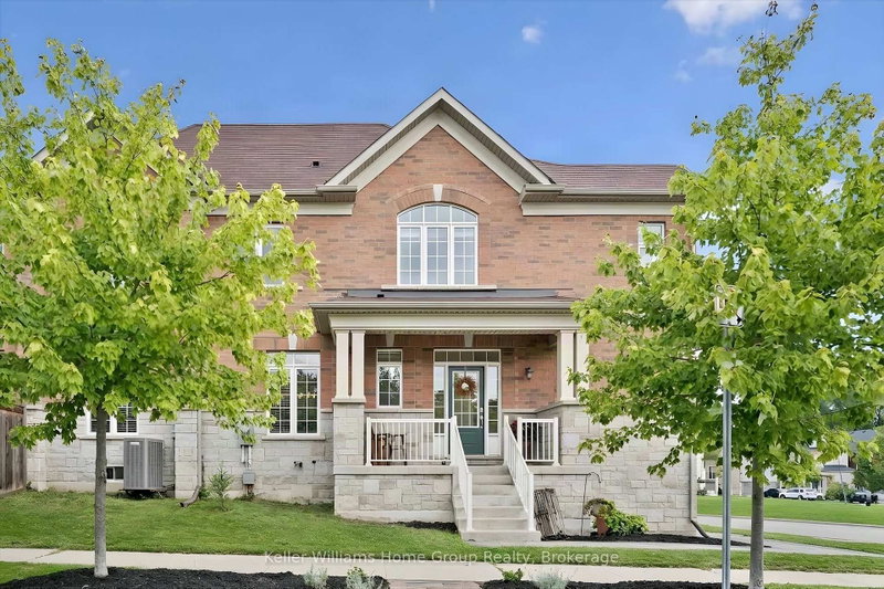 61 Ridgegate Crescent