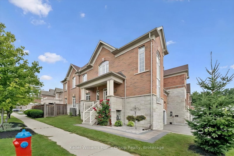 61 Ridgegate Crescent