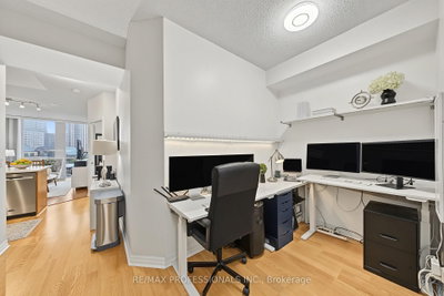 3939 Duke Of York Boulevard • #801 • Mississauga, ON photo 5
