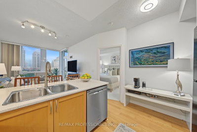 3939 Duke Of York Boulevard • #801 • Mississauga, ON photo 9