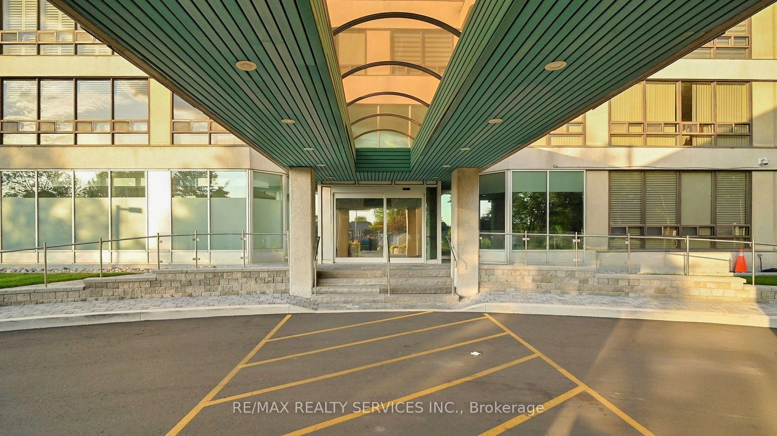 330 Mill Street S • #508 • Brampton, ON photo 4