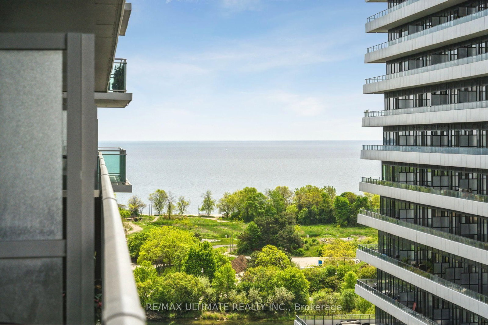 33 Shore Breeze Drive • #1003 • Toronto, ON photo 28