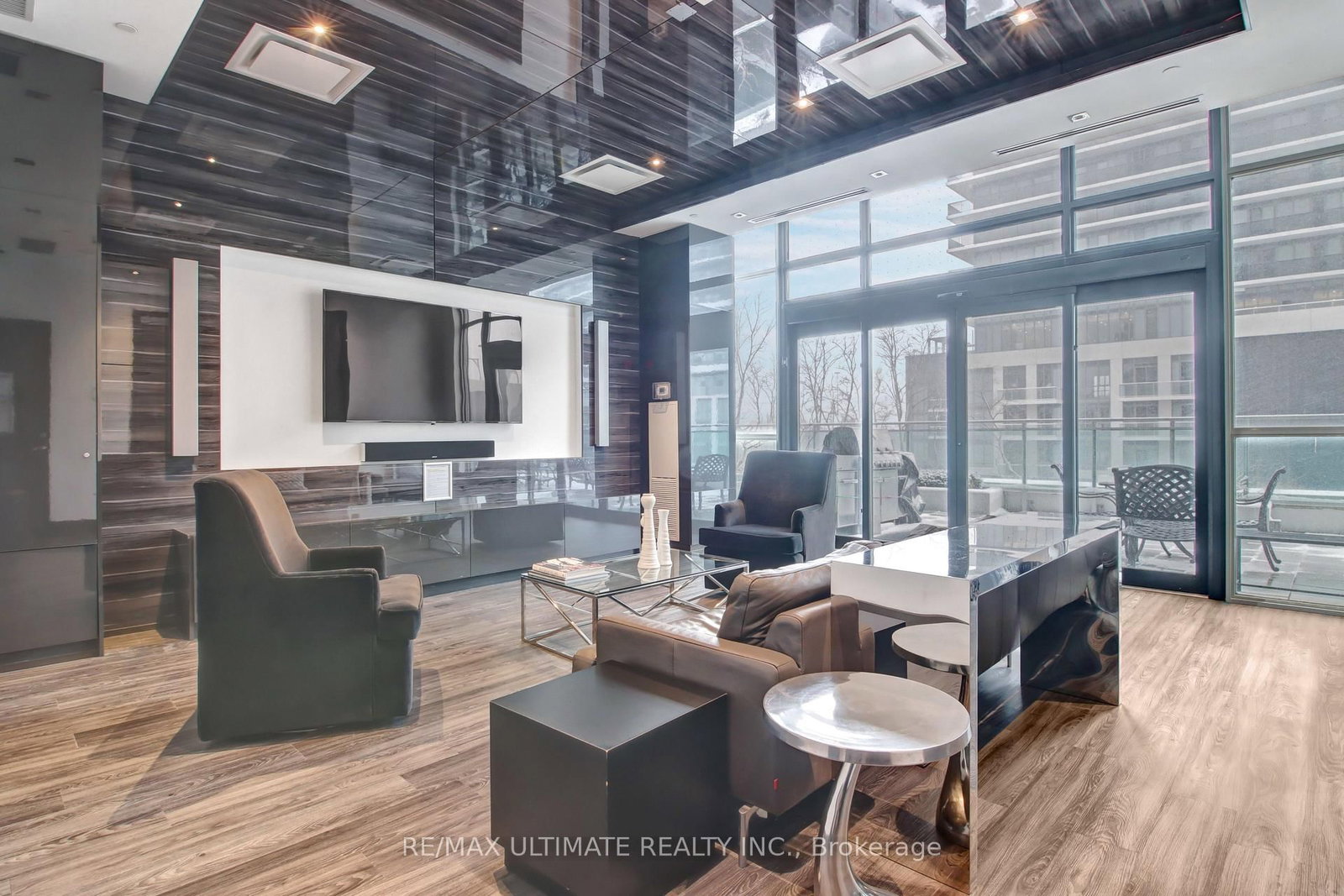 33 Shore Breeze Drive • #1003 • Toronto, ON photo 38
