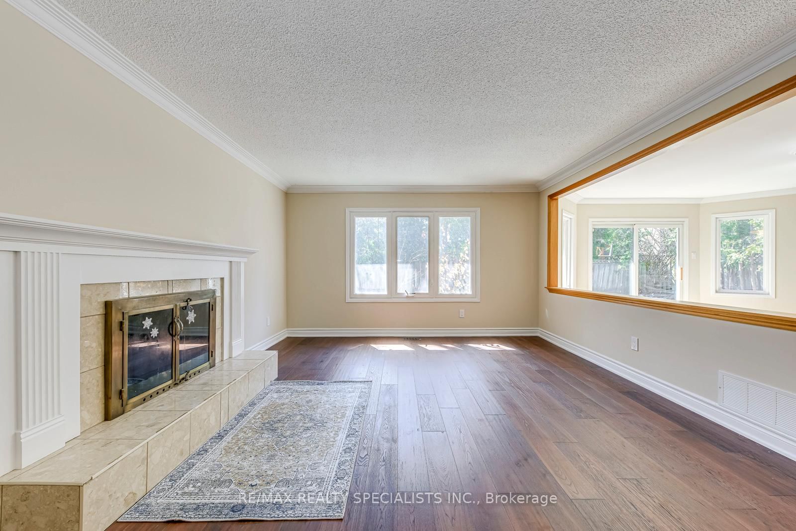 102 Sunforest Drive • Brampton, ON photo 12