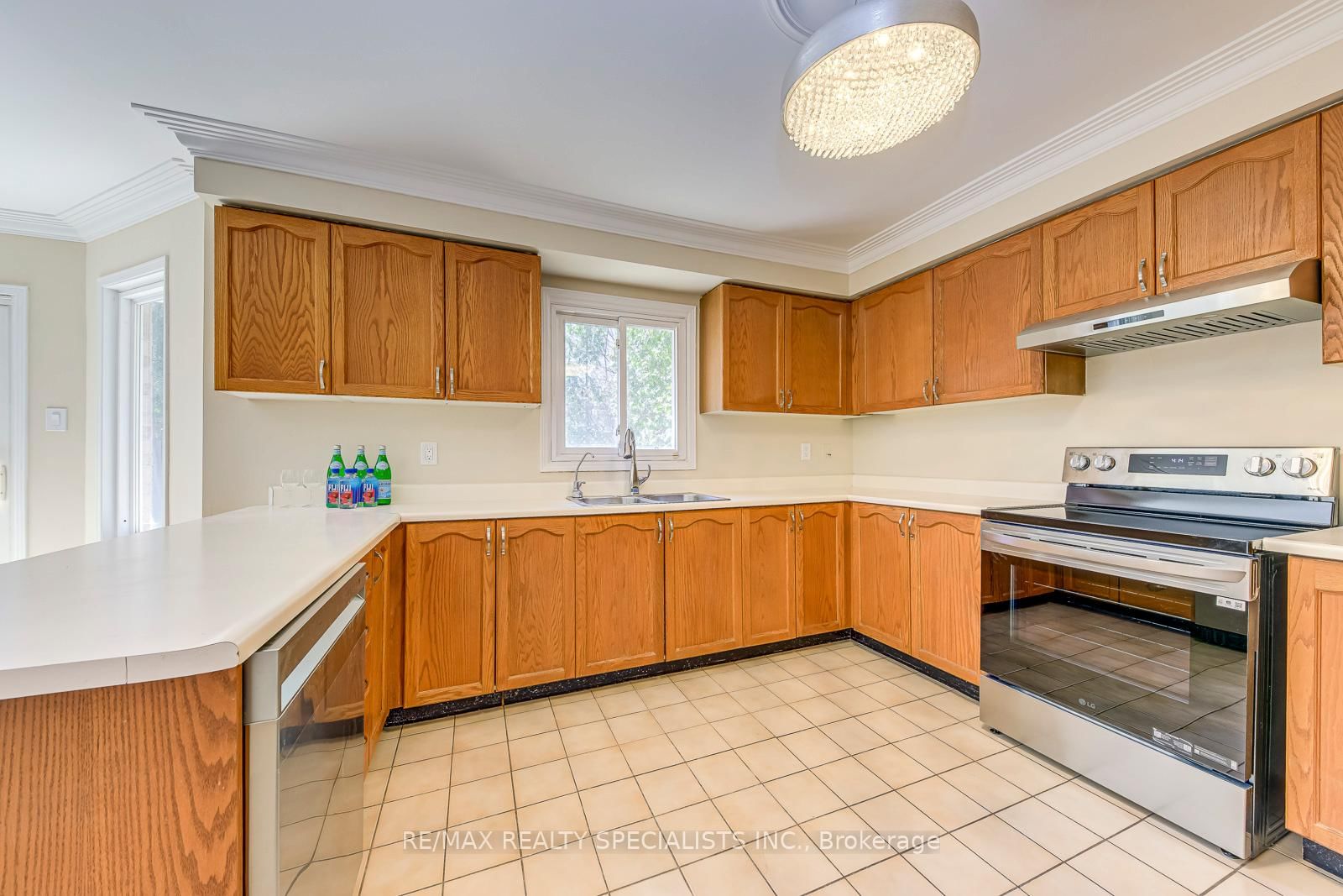 102 Sunforest Drive • Brampton, ON photo 21