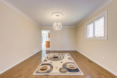 102 Sunforest Drive • Brampton, ON photo 9