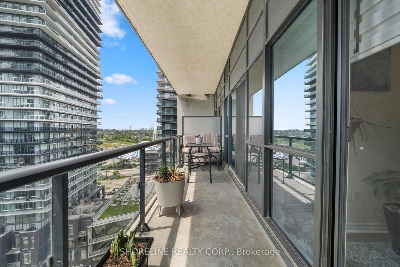 39 Annie Craig Drive • #1502 • Toronto, ON photo 20