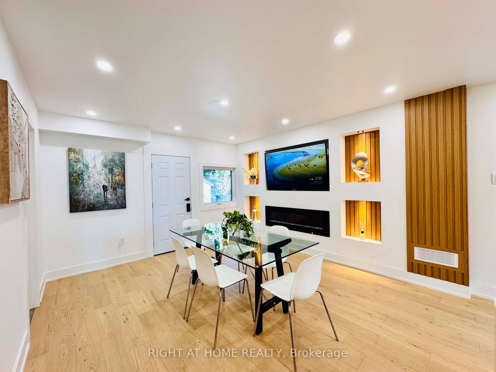 28 Pendeen Avenue • Toronto, ON photo 10
