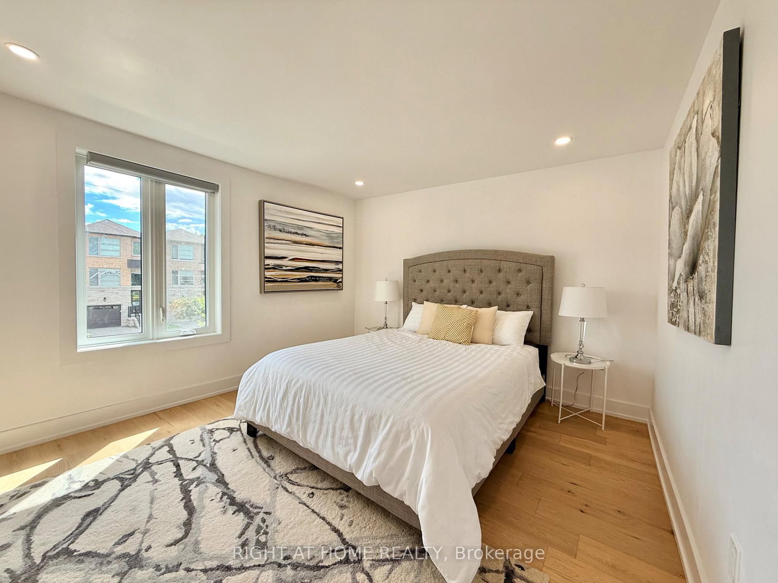28 Pendeen Avenue • Toronto, ON photo 15