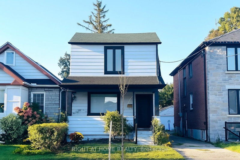 28 Pendeen Avenue