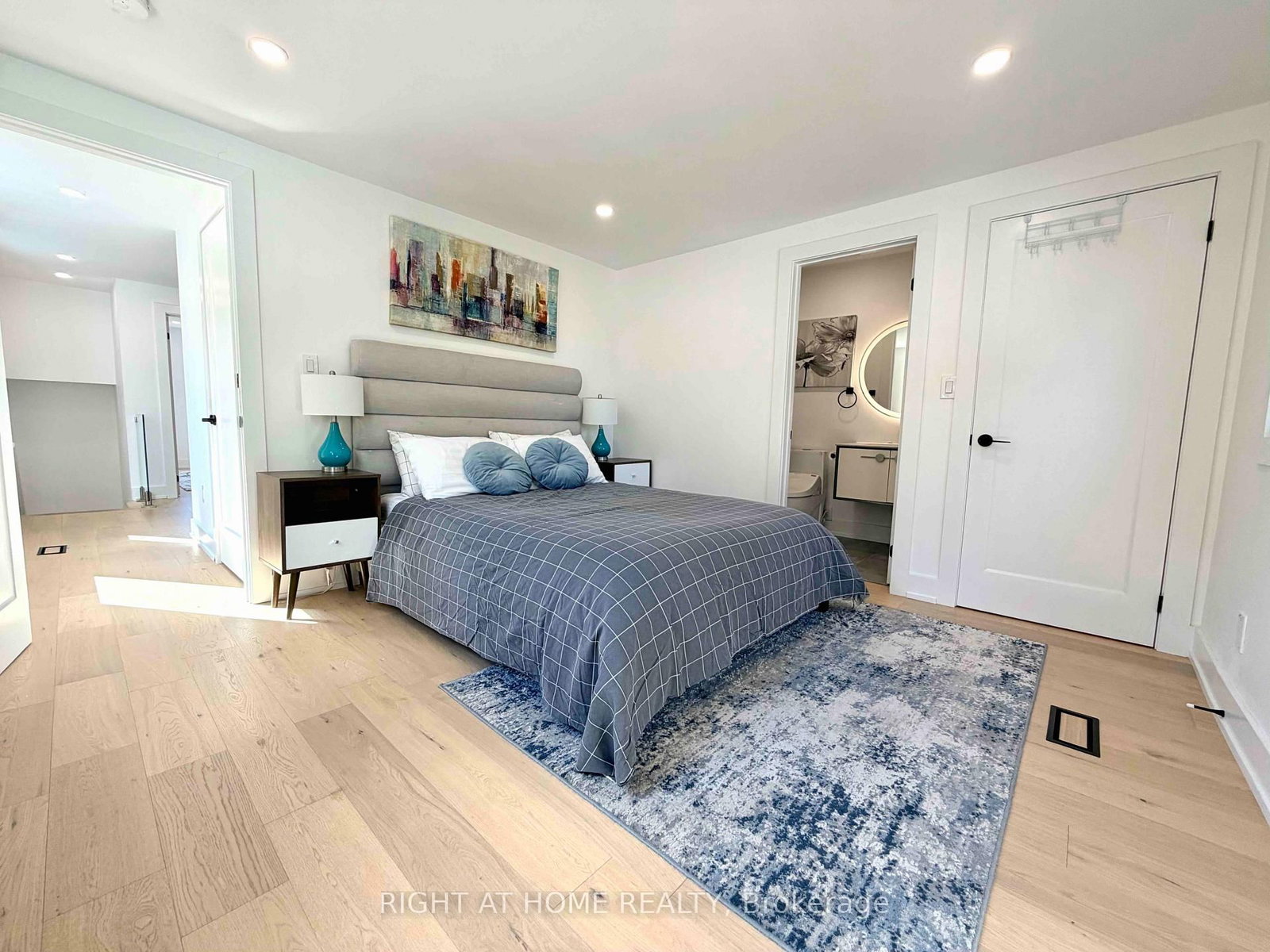 28 Pendeen Avenue • Toronto, ON photo 20