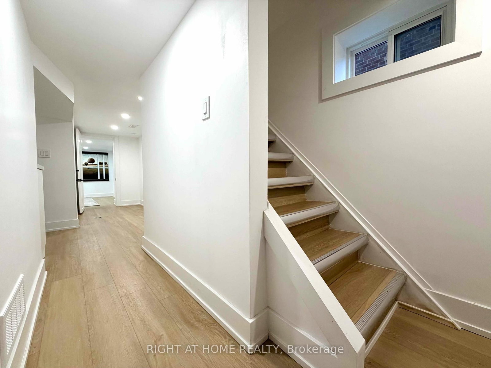 28 Pendeen Avenue • Toronto, ON photo 24