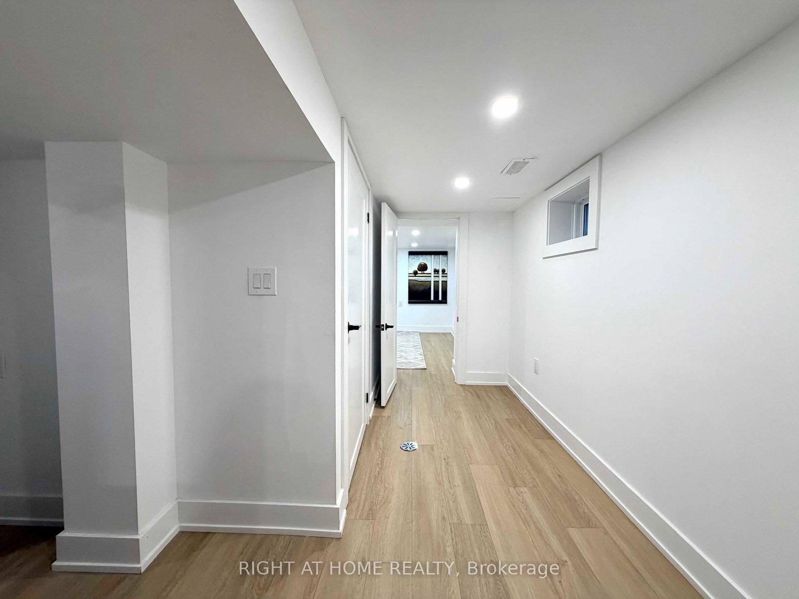 28 Pendeen Avenue • Toronto, ON photo 26