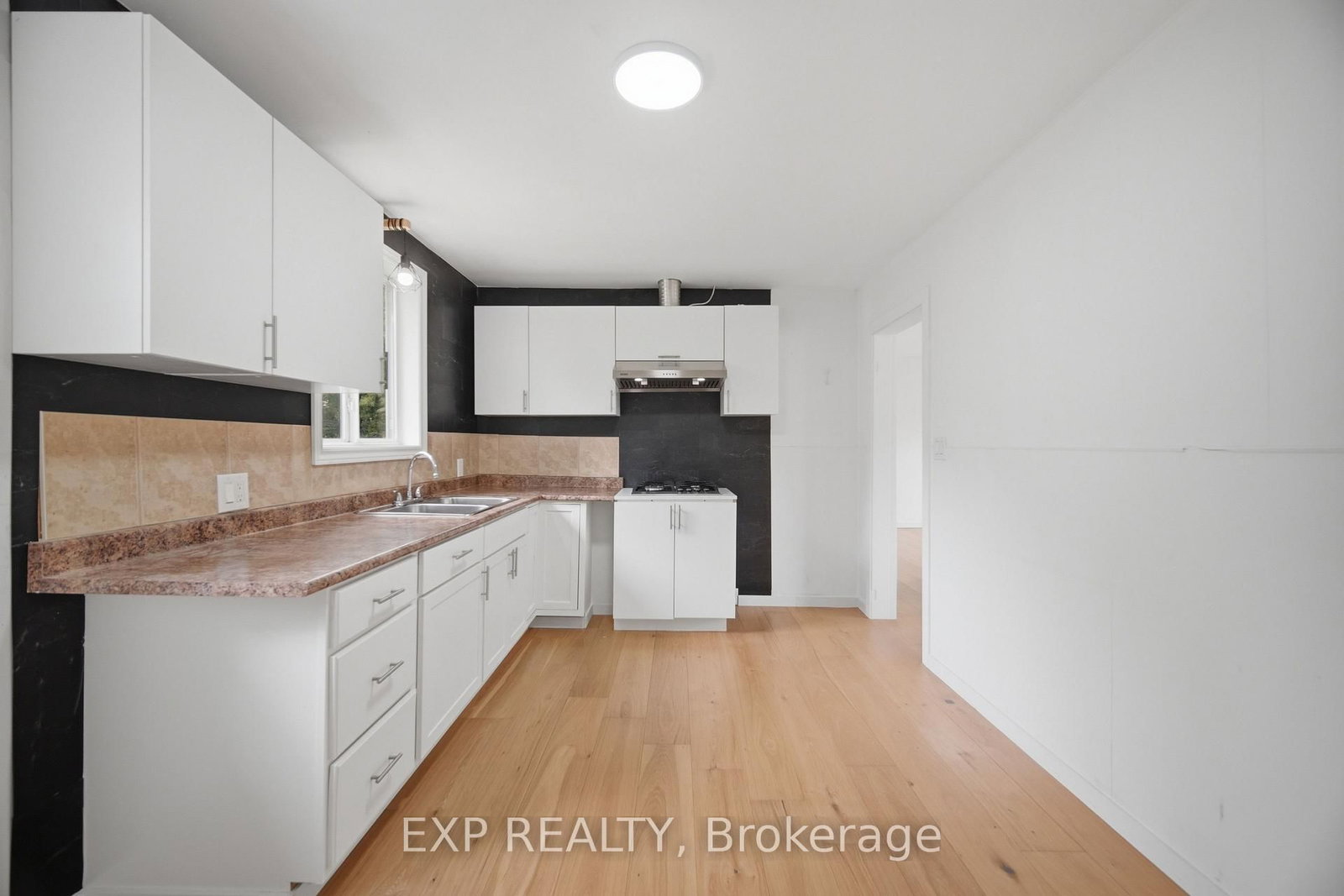 32 Maple Avenue E • Halton Hills, ON photo 11