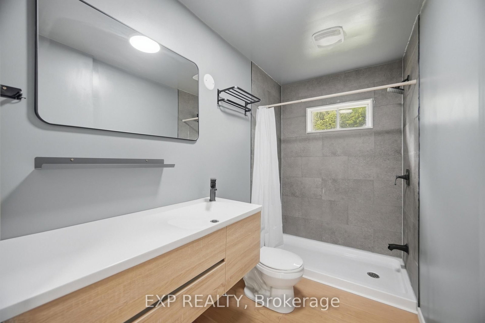 32 Maple Avenue E • Halton Hills, ON photo 18