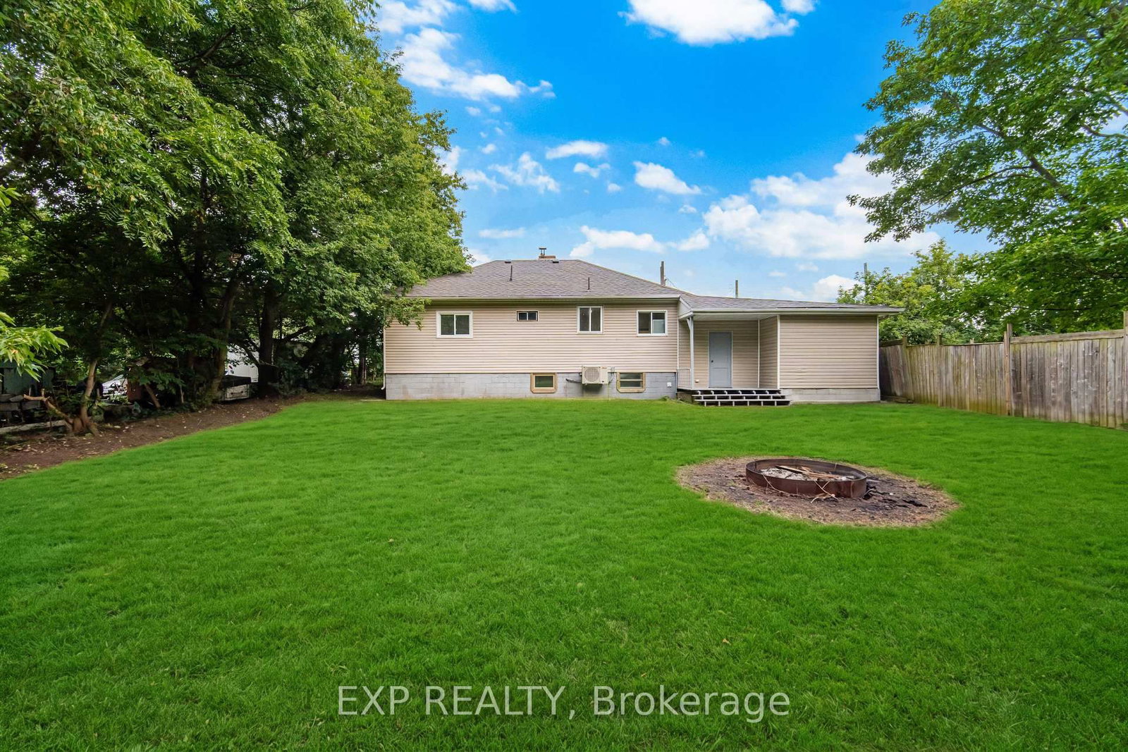 32 Maple Avenue E • Halton Hills, ON photo 42