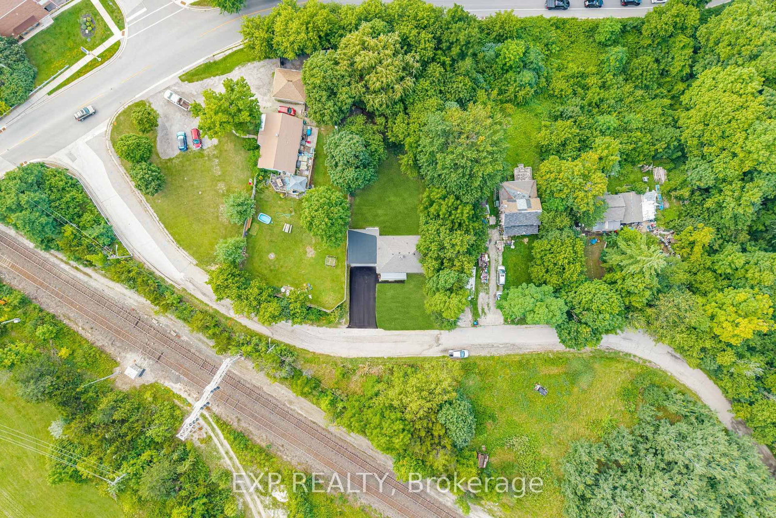32 Maple Avenue E • Halton Hills, ON photo 45