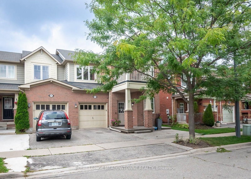 845 Gifford Crescent