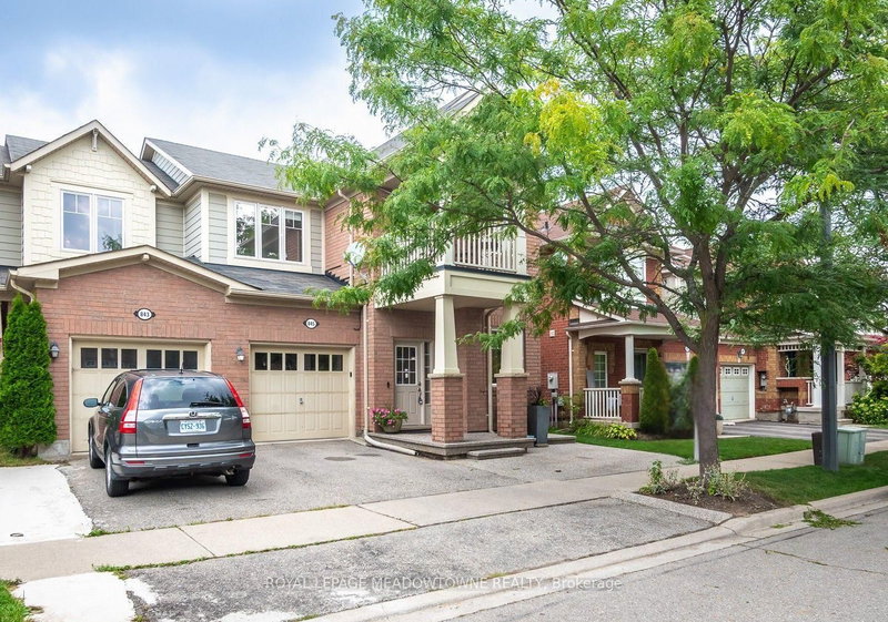 845 Gifford Crescent