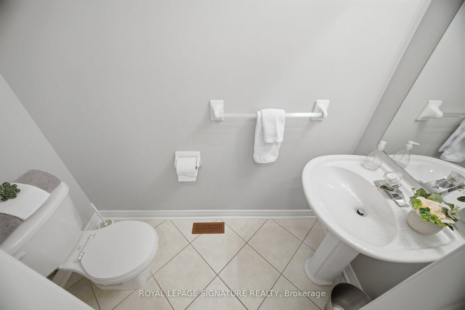 2215 Lapsley Crescent • Oakville, ON photo 10