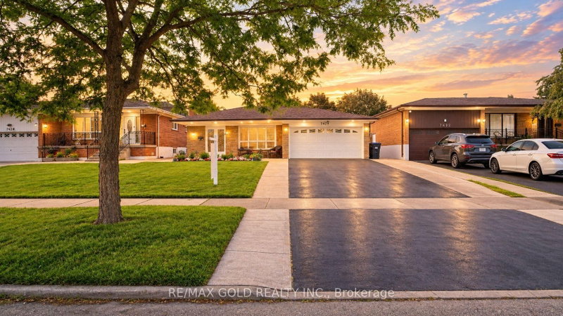 7428 Pickfair Drive