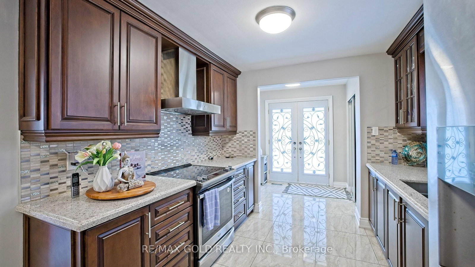 7428 Pickfair Drive • Mississauga, ON photo 11