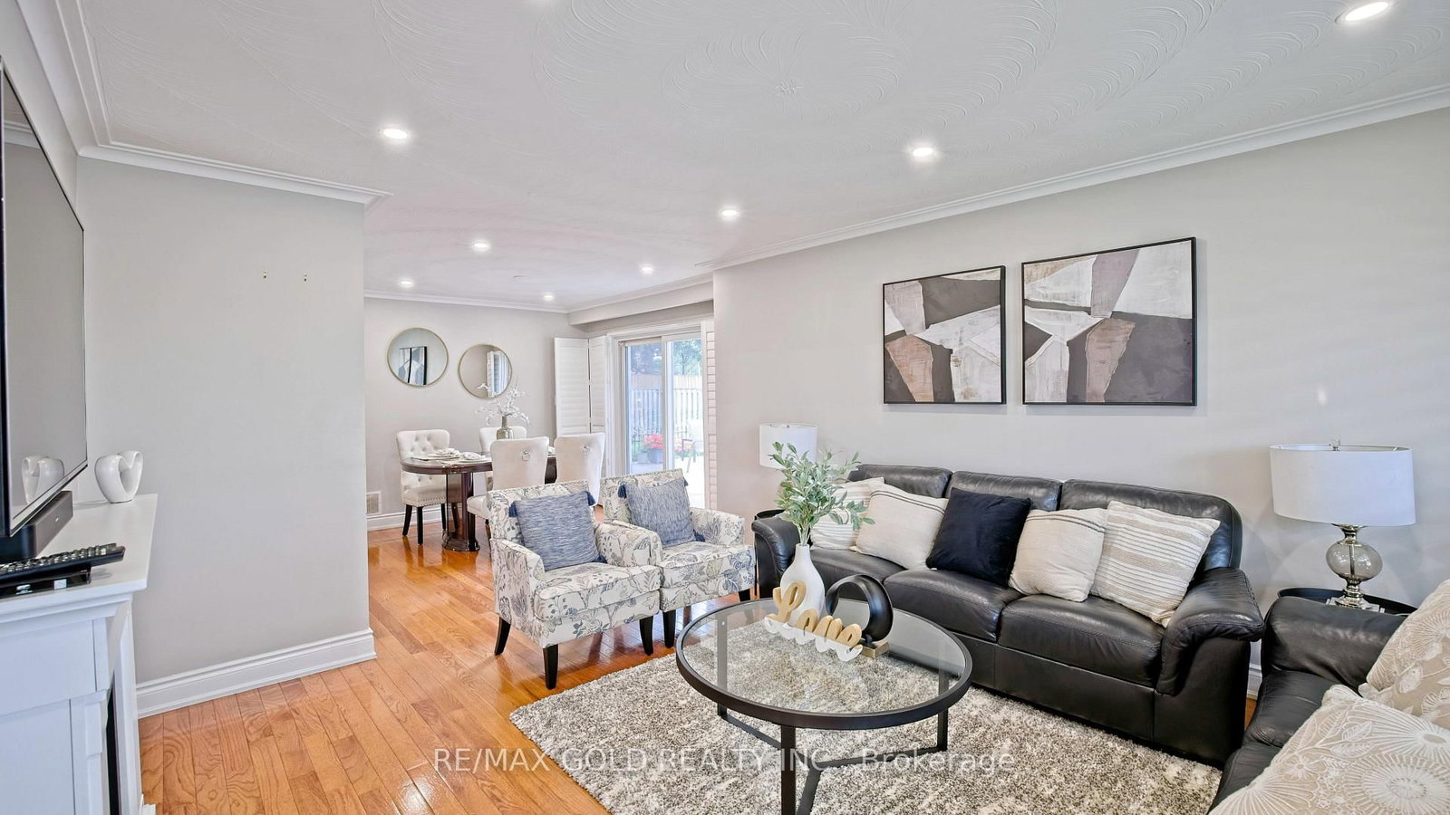 7428 Pickfair Drive • Mississauga, ON photo 13