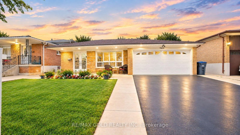 7428 Pickfair Drive