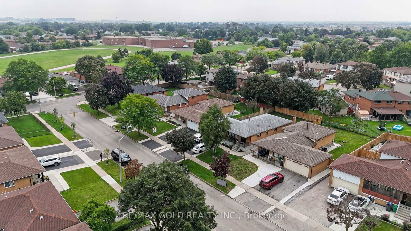7428 Pickfair Drive • Mississauga, ON photo 45
