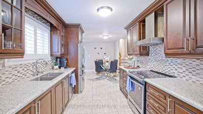 7428 Pickfair Drive • Mississauga, ON photo 8