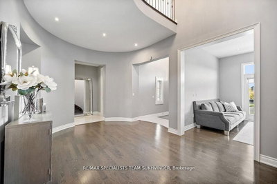 34 Burlwood Road • Brampton, ON photo 6