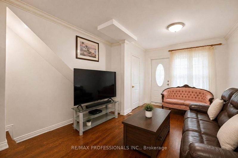 166 Caledonia Road