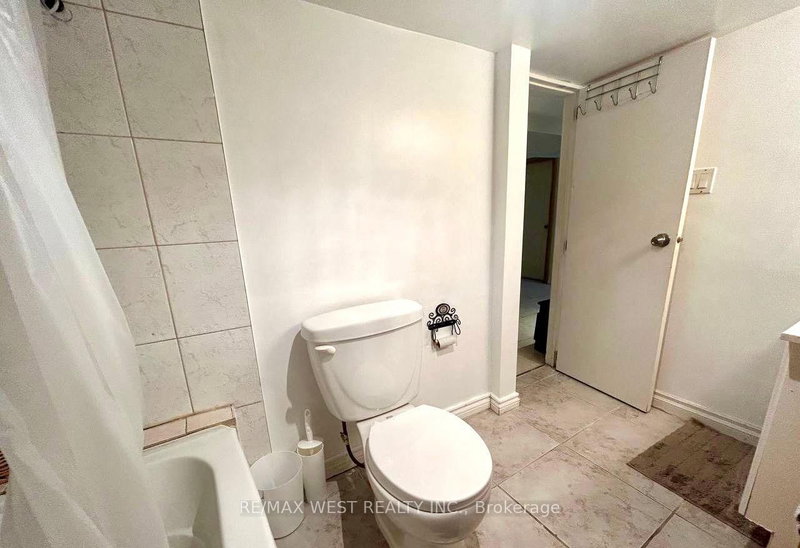 36 14 Toronto,ON M8V 3H9 — Photo 18