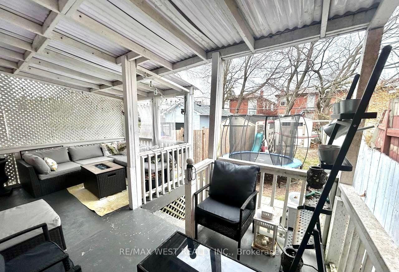 36 Fourteenth Street E • Toronto, ON photo 22