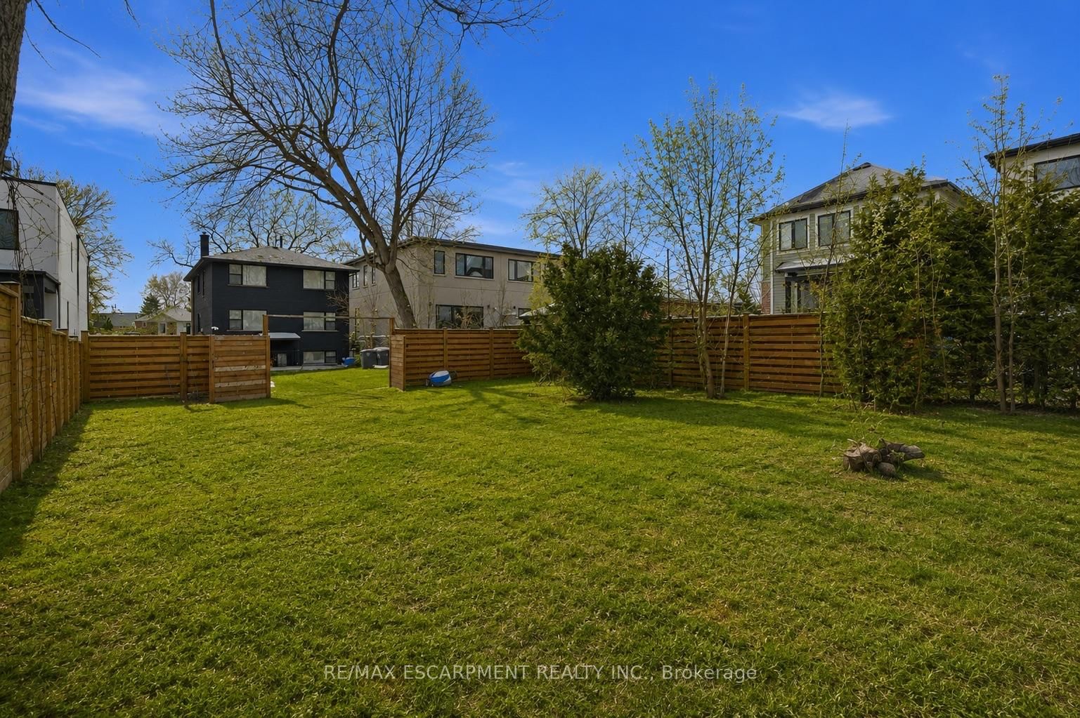 43 Broadview Avenue • Mississauga, ON photo 13