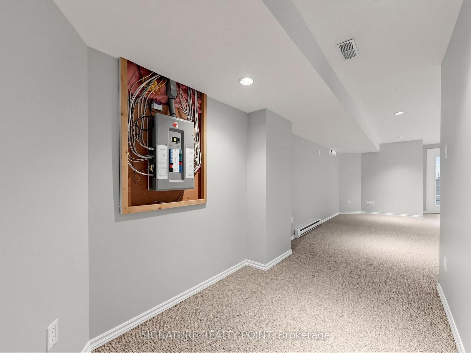 1816 Hobson Drive • Burlington, ON photo 28