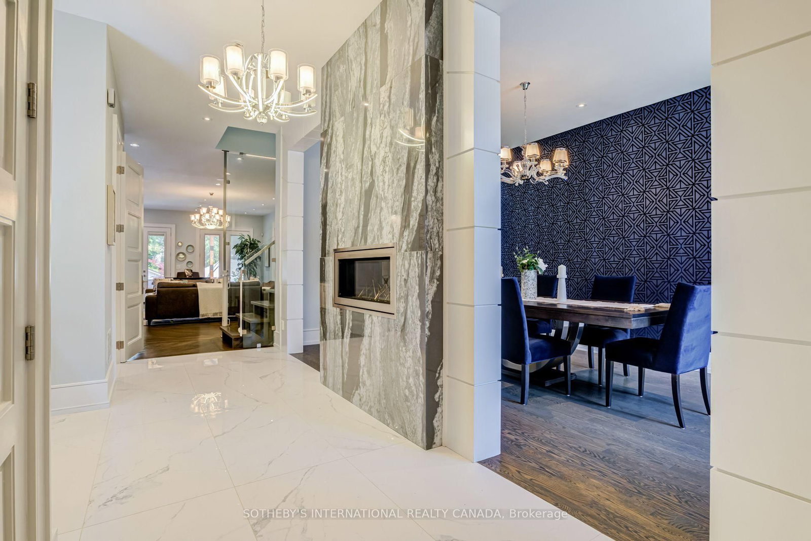 29 Oakwood Avenue • Mississauga, ON photo 3