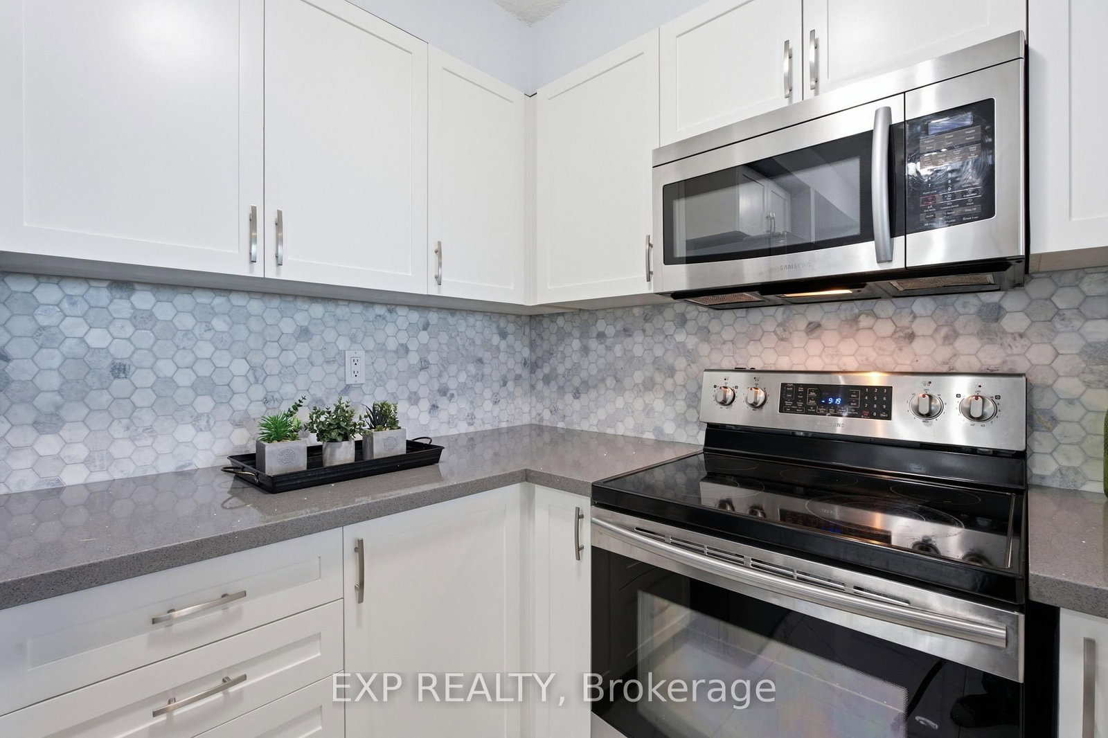 2155 Burnhamthorpe Road W • #1005 • Mississauga, ON photo 11