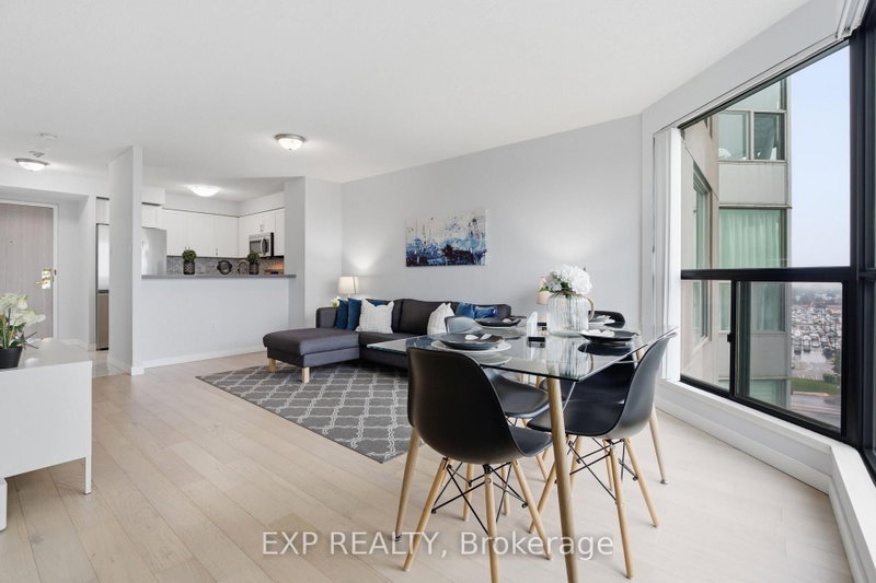 1005 - 2155 Burnhamthorpe Road W