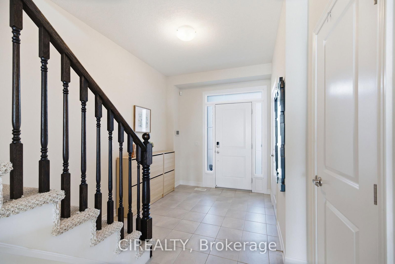 3352 Stalybridge Road • Oakville, ON photo 4