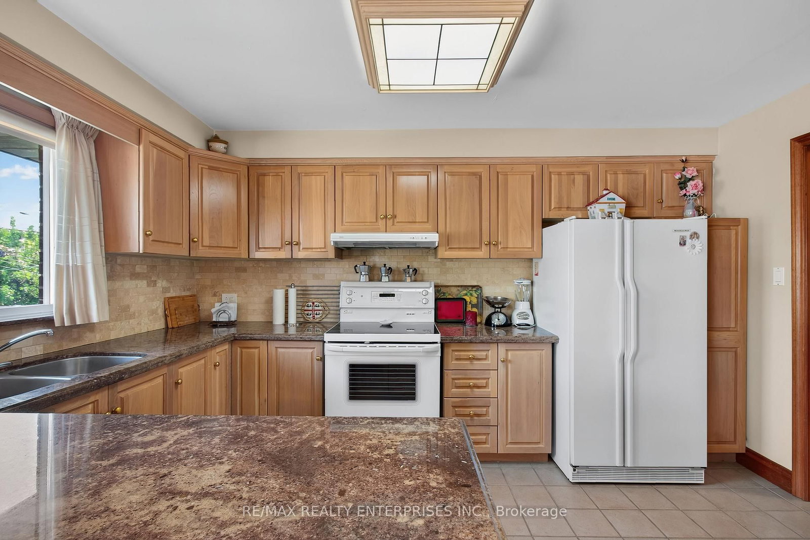 3 Slane Court • Toronto, ON photo 16