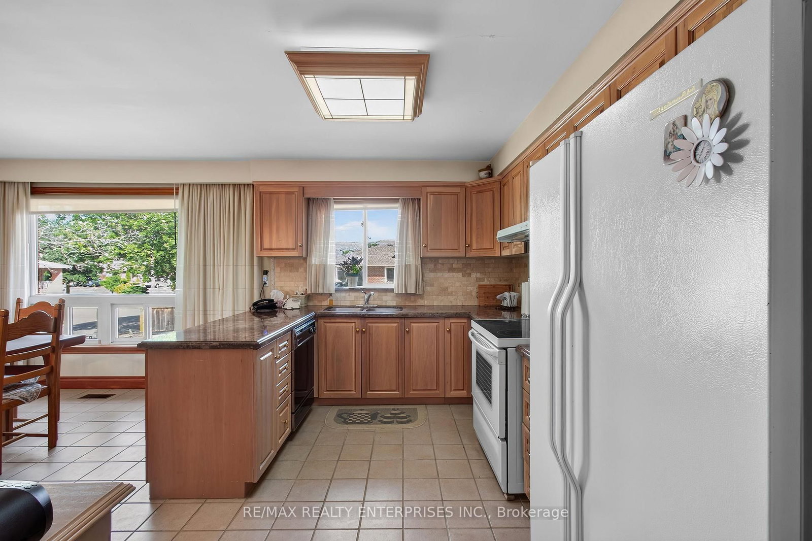 3 Slane Court • Toronto, ON photo 17