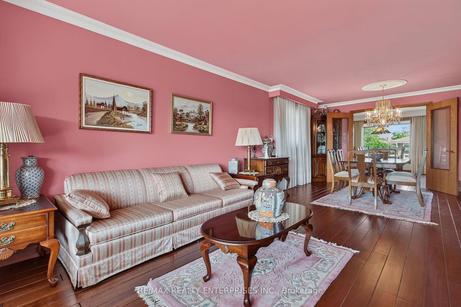 3 Slane Court • Toronto, ON photo 8